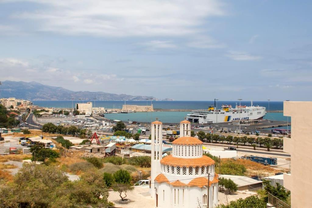 Minimal Loft Art With Sea View Over Heraklion Harbour Экстерьер фото